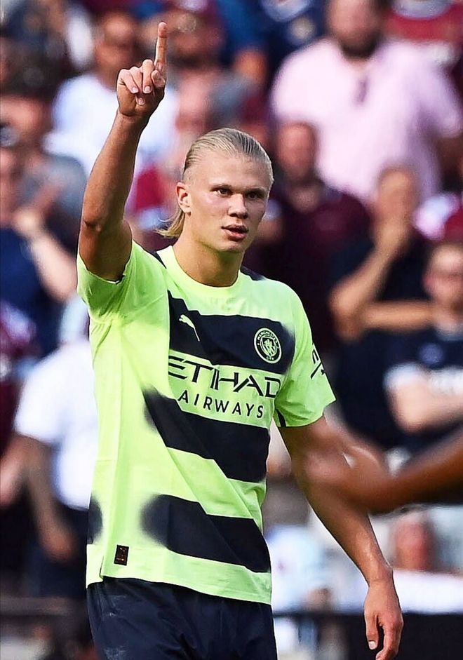 按照模板在 按照模板在